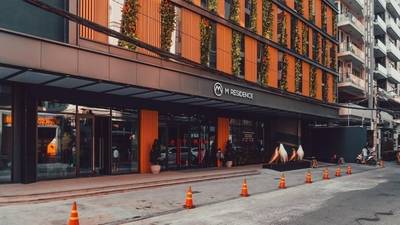 $1,200 Condo