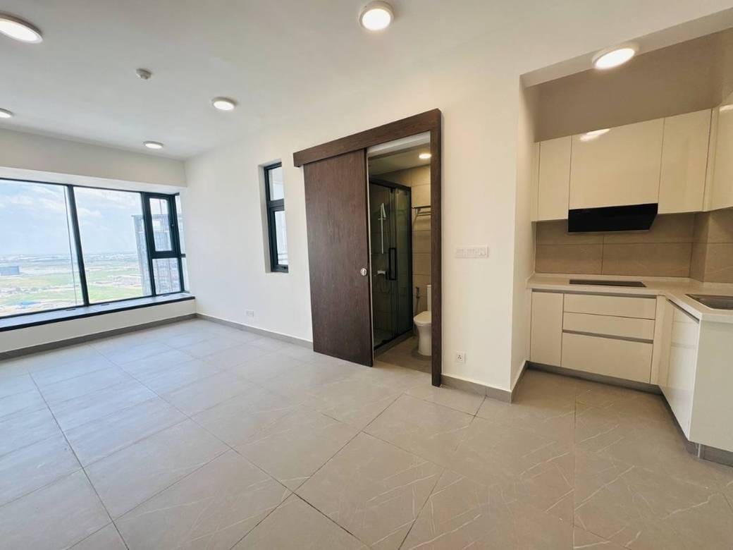 Urban Village Phase 2 | 38 sqm Land Size Condo For Sale
