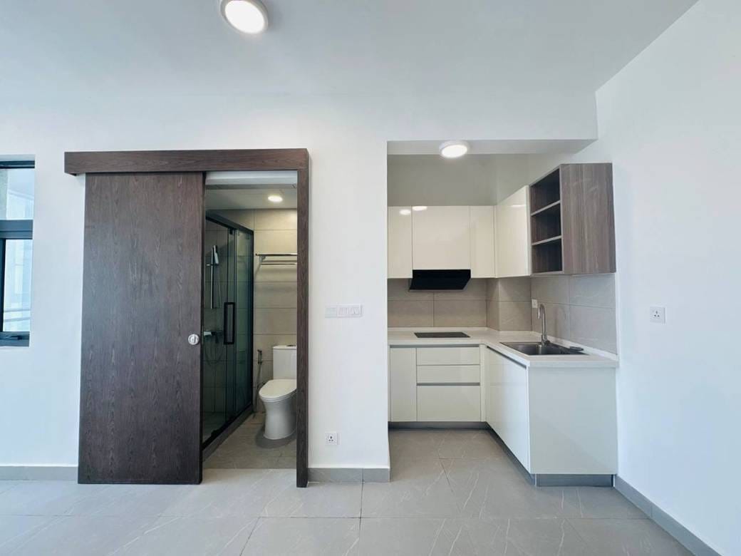 Urban Village Phase 2 | Condo For Sale with 1 Parking Space