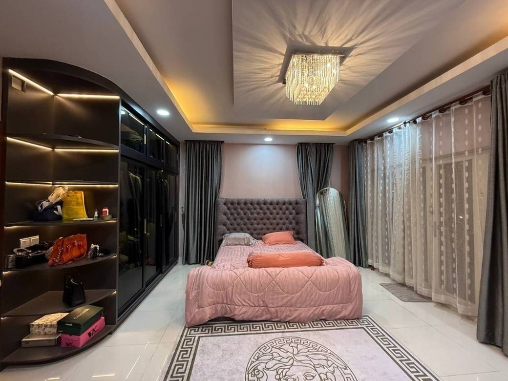Twin Villa For Sale in Russey Keo $265,000