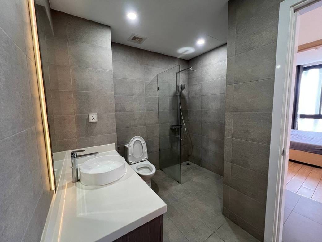 Zařízeno Condo For Sale & Rent