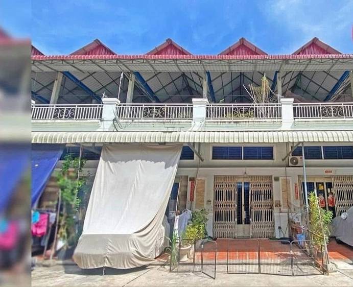 ផ្ទះល្វែង សំរាប់លក់ នៅ Dangkao, Phnom Penh