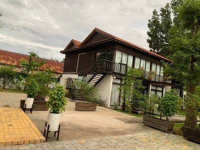 1,500平方米土地面积的House and lot出租