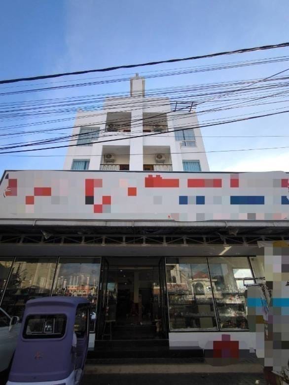 $3,500 Building