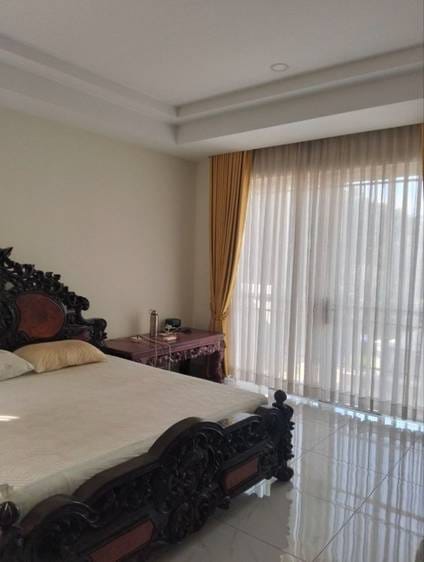 $350,000 Vila