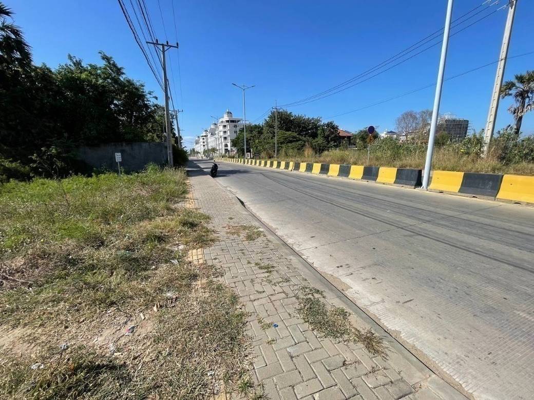 Lot For Sale in Chroy Changvar $4,100,000