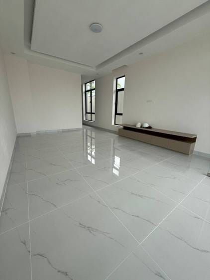 4 Bedrooms Shophouse Na prodej for $400,000