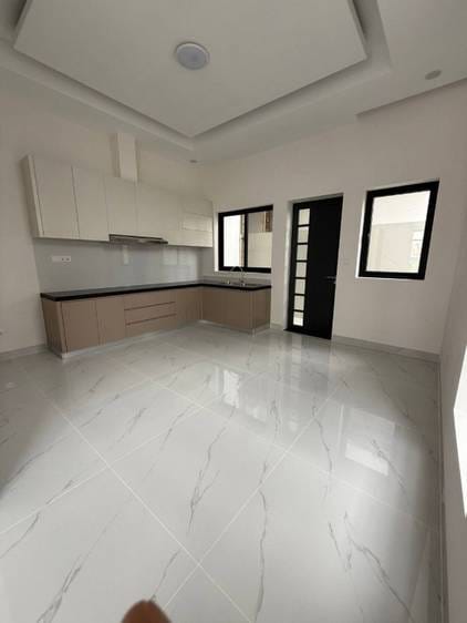 Shophouse Na prodej in Chroy Changvar $300,000