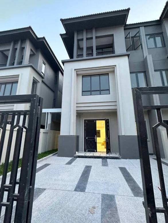 160 sqm Land Size Вилла с двумя спальнями For Sale & Rent