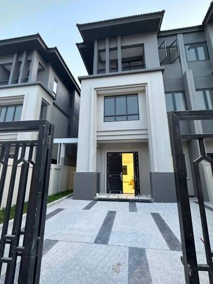 160 sqm Land Size Вилла с двумя спальнями For Sale & Rent