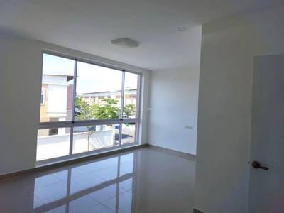 Link House For Sale in Preaek Lieb, Chroy Changvar, Phnom Penh