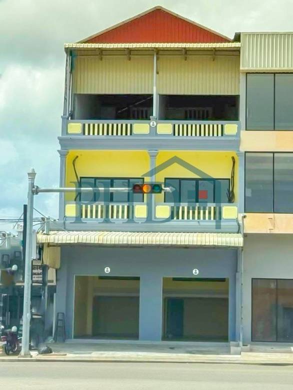 Commercial Shophouse for Rent Near Angkor High School