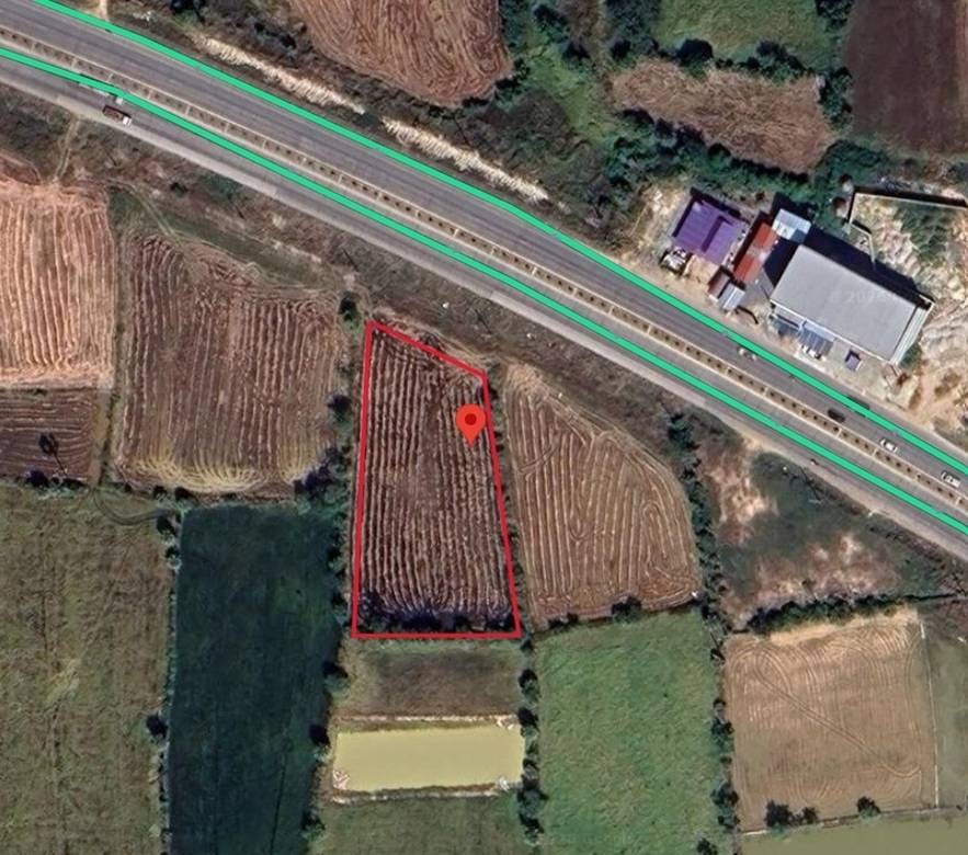 Relief À vendre de 2,680 m² de terrain