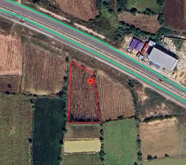 Relief À vendre de 2,680 m² de terrain
