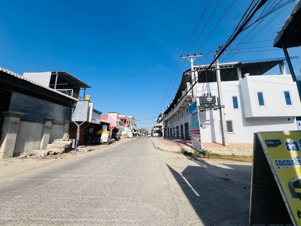 Por Sen Chey에 있는 전용면적 210㎡ 창고 매매