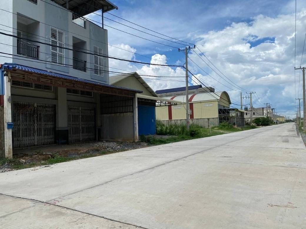 208 sqm Living Size Warehouse For Sale in Ta Khmau