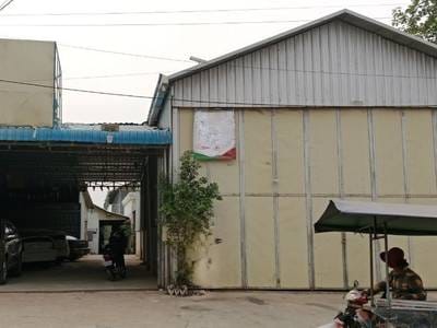 678 sqm Living Size CommercialShophouse Na prodej in Angk Snuol