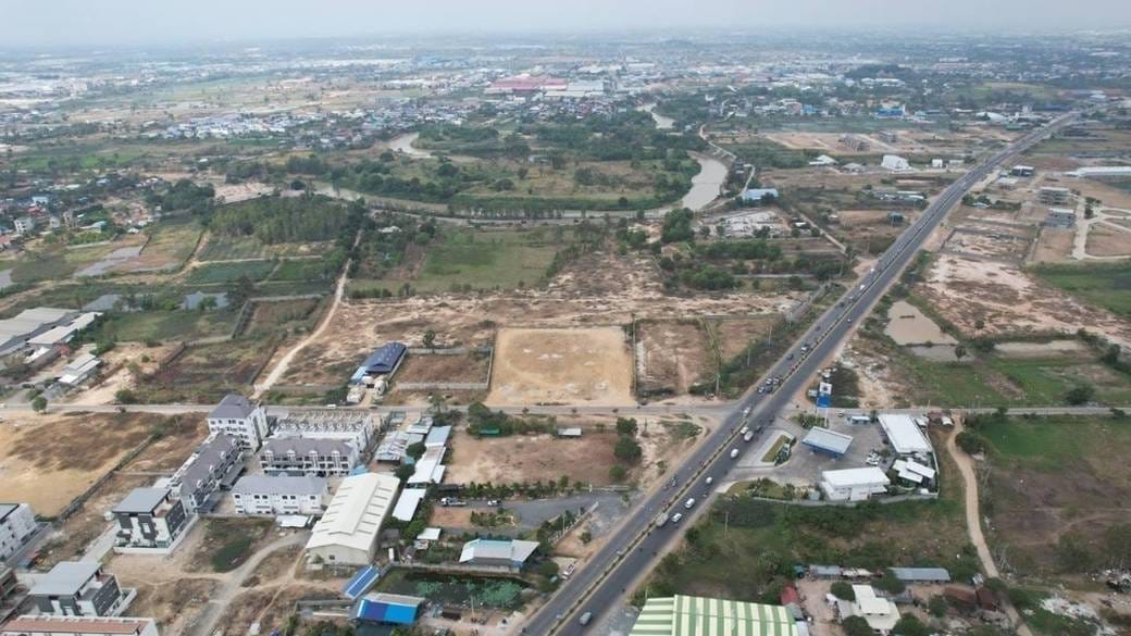 Lot For Sale & Rent à Dangkao $4,483,650