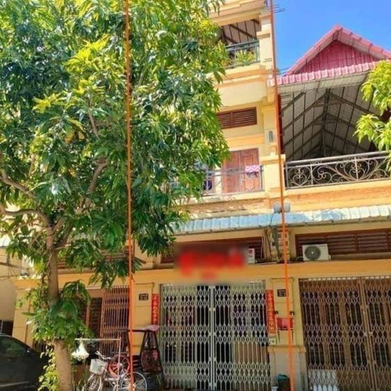 แฟลต สำหรับขาย 5 ห้องนอน