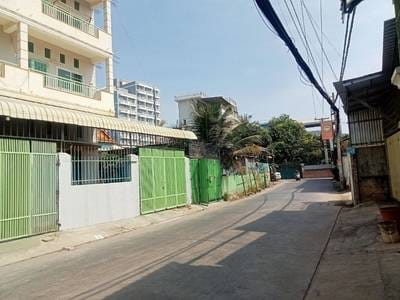 360 sqm Living Size Flat For Rent in Meanchey