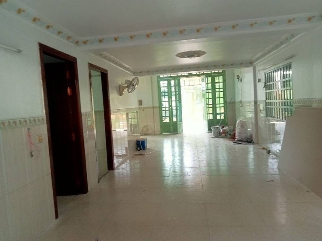 Flat For Rent with 3 Parking Space