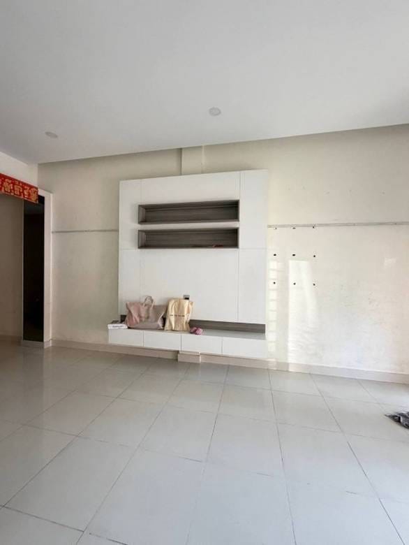 Shophouse For Rent with 1 Parking Space