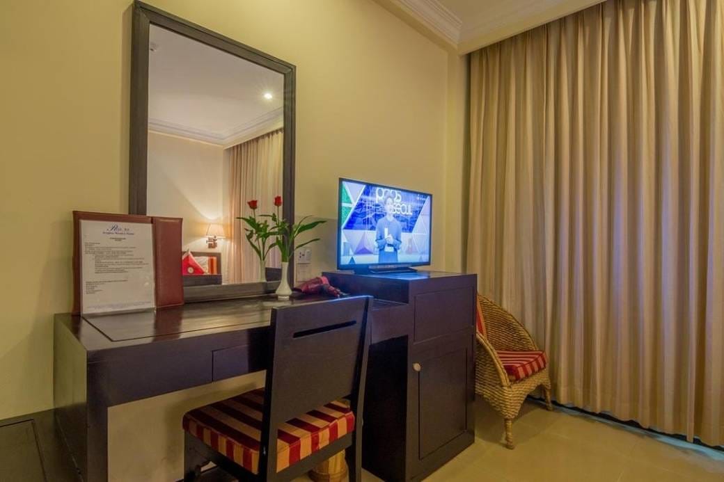 Hotel For Sale with 3 Parking Space