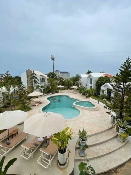 4,966 sqm Land Size Hotel Na prodej