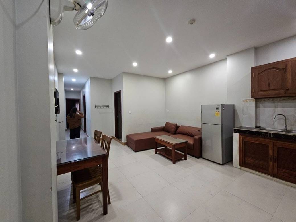 $400 Condo