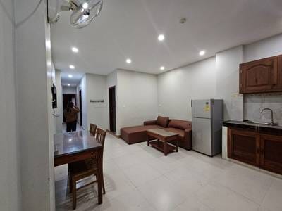 $400 Condo