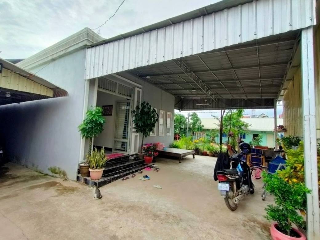 668 sqm Land Size CommercialShophouse Na prodej
