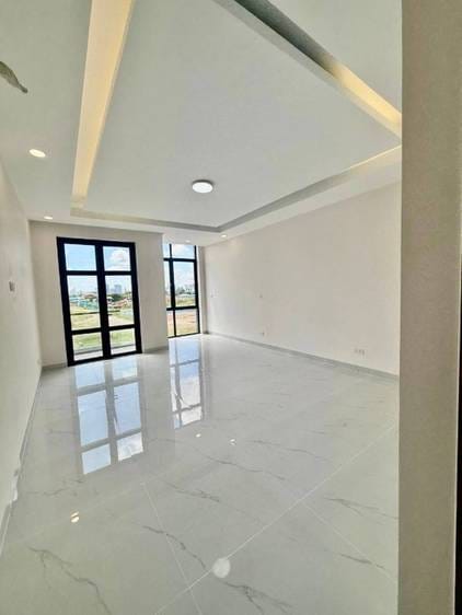 101.25 sqm Land Size Shophouse Na prodej for $280,000