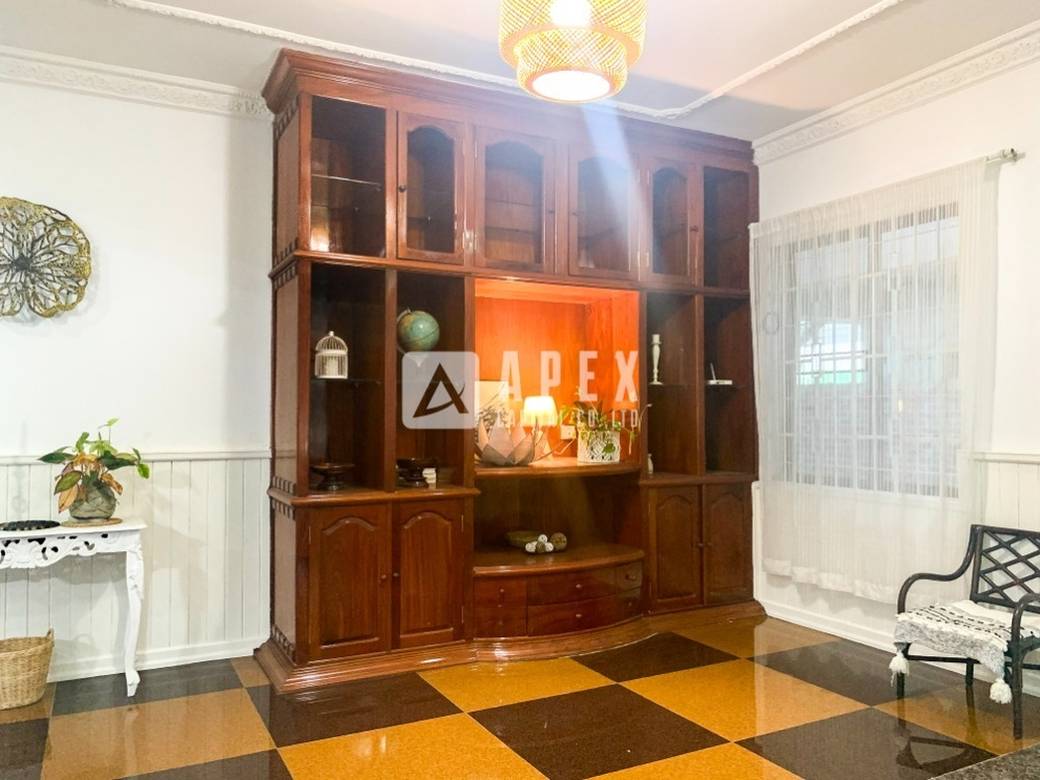 Maison en rangée À louer à Chroy Changvar $1,200