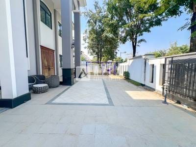 470平方米土地面积的别墅For Sale & Rent