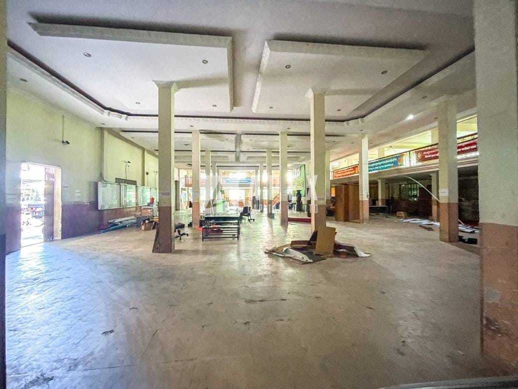 Budynek Na wynajem o powierzchni działki 1,480 m²