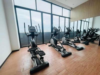 The Skyline Tower A | Zařízeno Condo For Sale & Rent