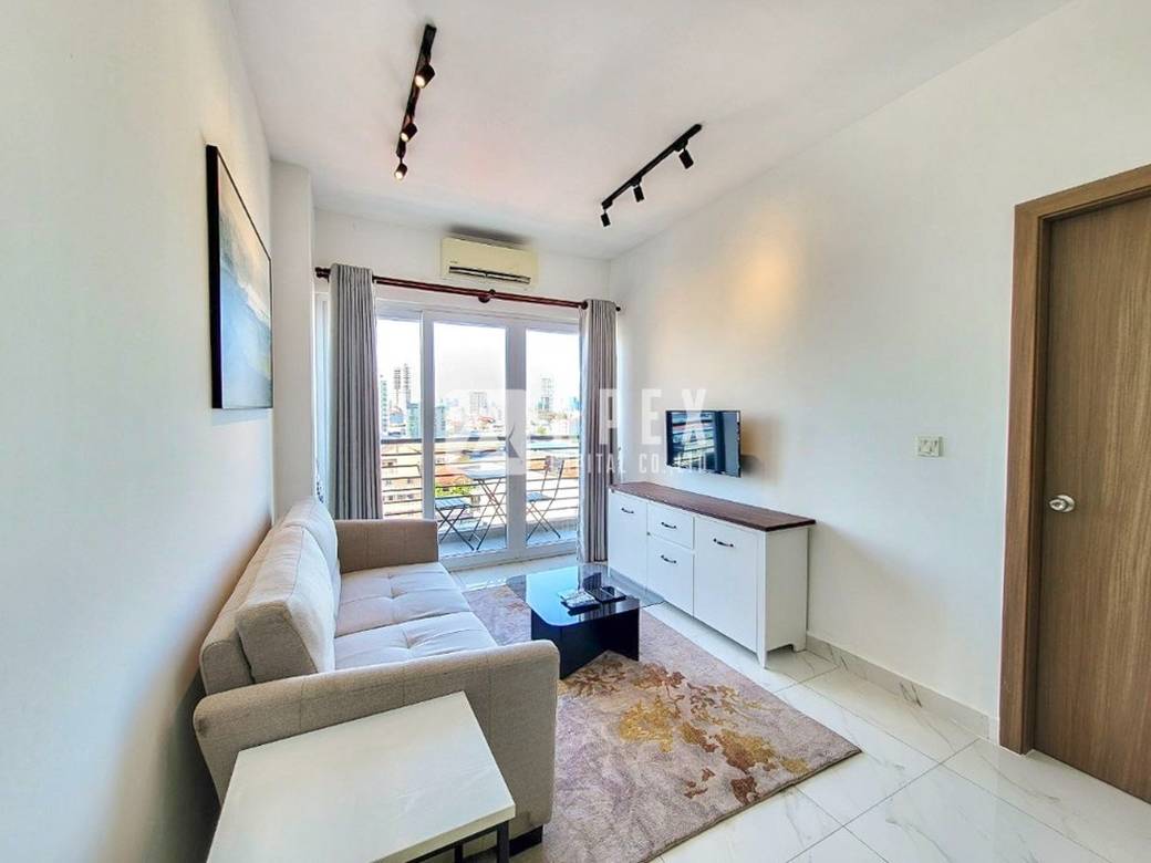 Zařízeno Condo For Sale & Rent