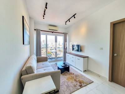 Zařízeno Condo For Sale & Rent