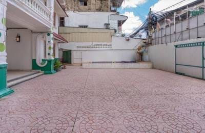 $3,300 Vila