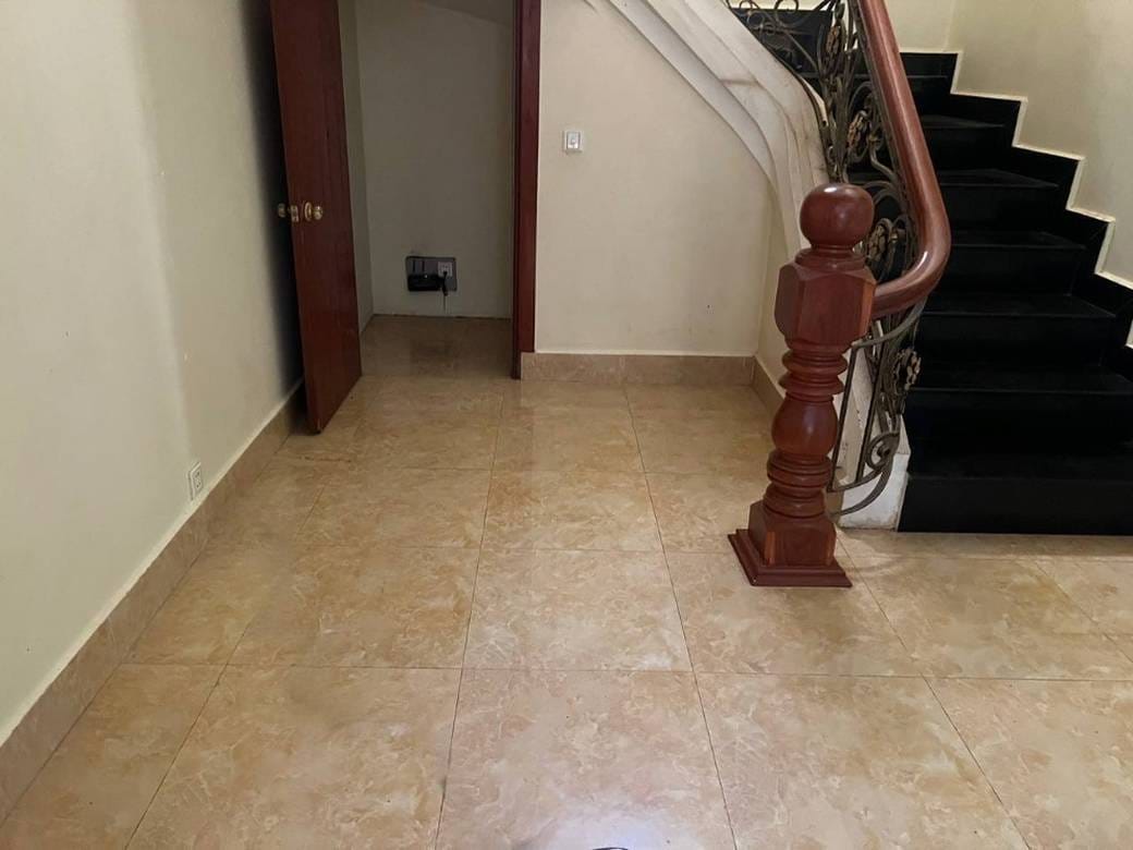 Villa À louer à Chrang Chamres 2, Russey Keo, Phnom Penh