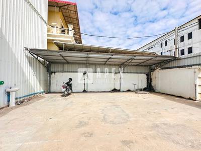 Entrepôt À louer à Sen Sok $4,000