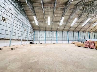 Entrepôt À louer de 1,500 m² habitables à Sen Sok