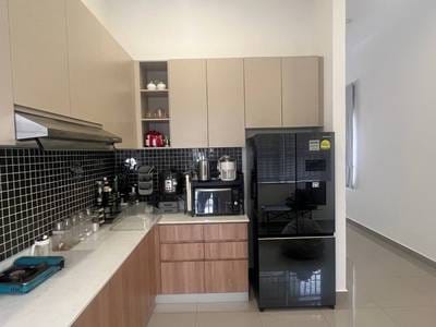 ตึกแถว สำหรับเช่า ใน Chroy Changvar $1,200
