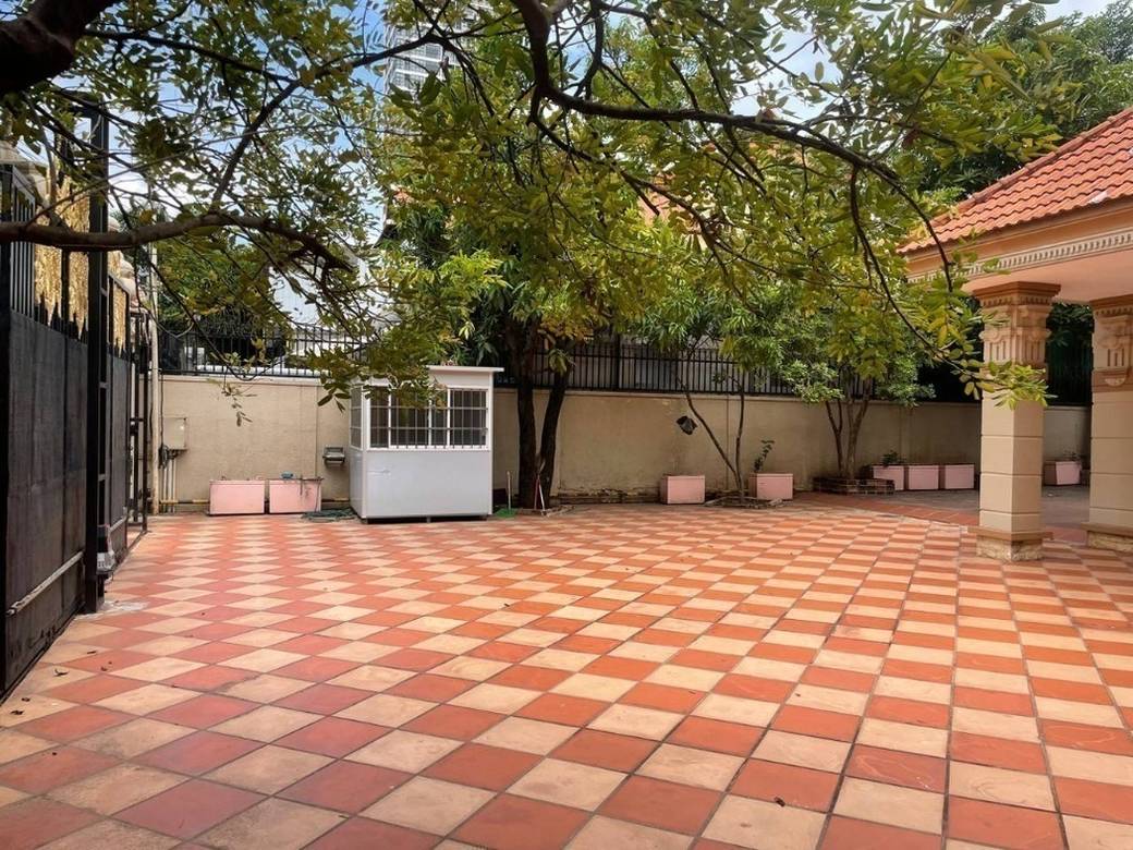 Vila K pronájmu in Boeung Kak 1, Toul Kork, Phnom Penh