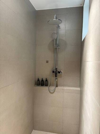 1 Bedrooms Condo For Rent