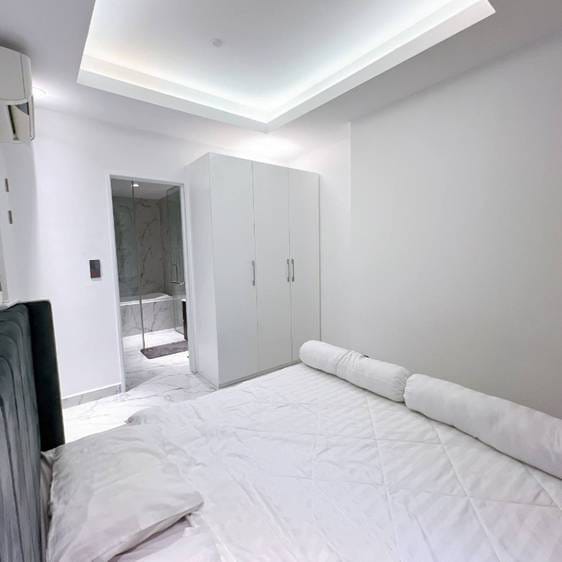 J Tower 2 Condominium | 2 Bedrooms Condo For Sale & Rent for $180,000