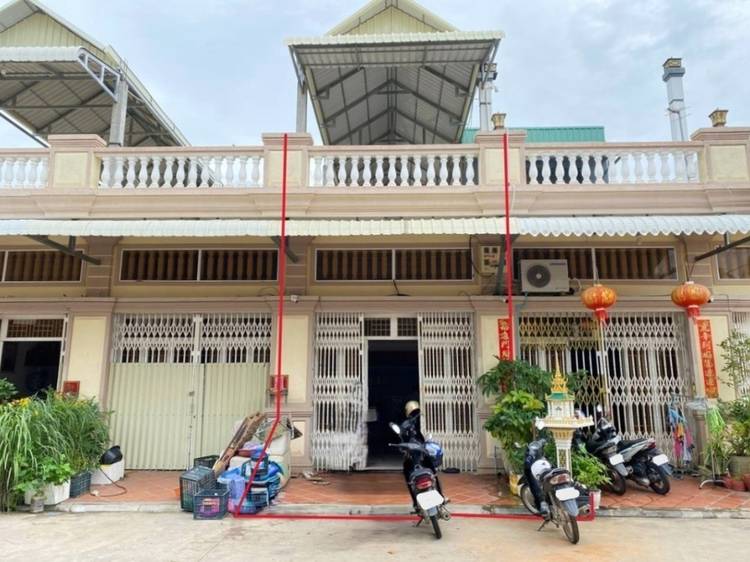 Смежный дом Для Продажи in Preaek Pra, Chbar Ampov, Phnom Penh