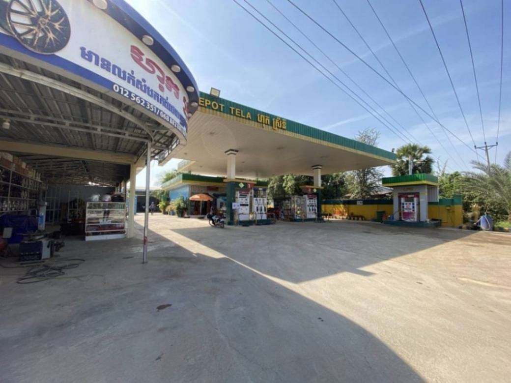 1,755 sqm Land Size Shophouse For Sale