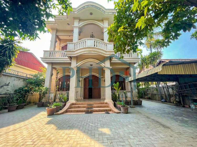 Sala Kamraeuk, Siem Reap的别墅出租