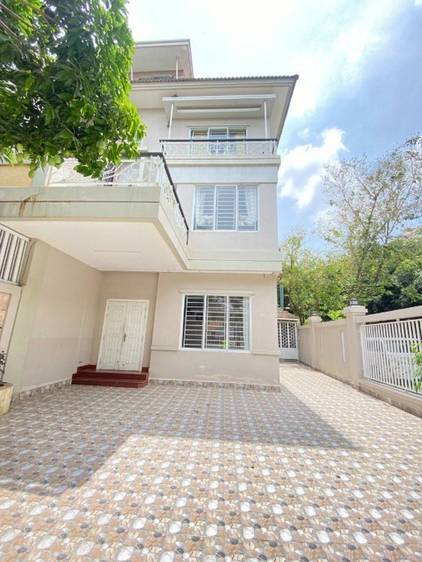 Twin Villa For Rent in Nirouth, Chbar Ampov, Phnom Penh